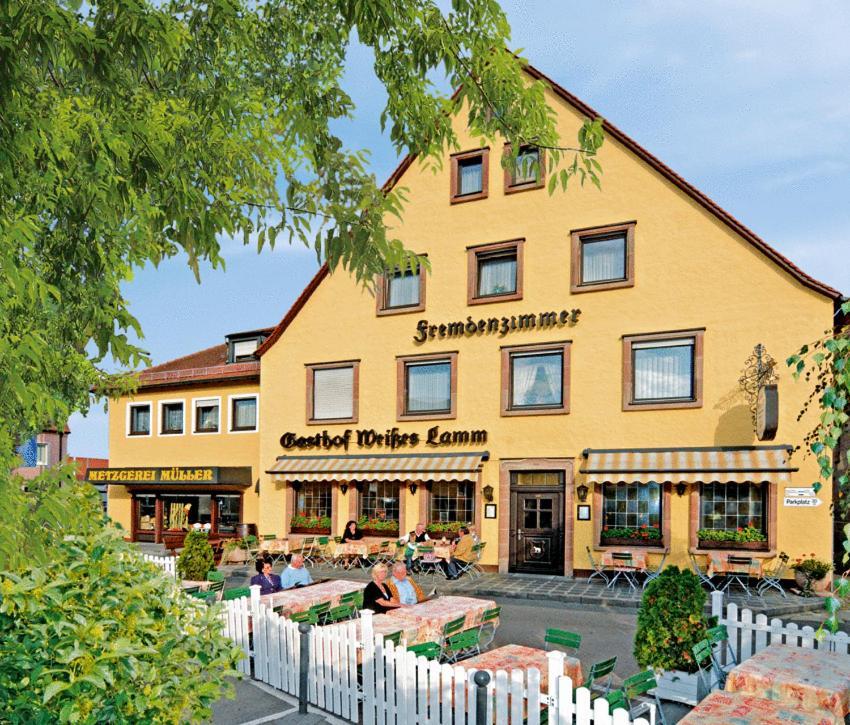 Gasthof Weisses Lamm Nürnberg Exteriör bild